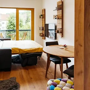 Woody - Comfy In Siska Lubiana