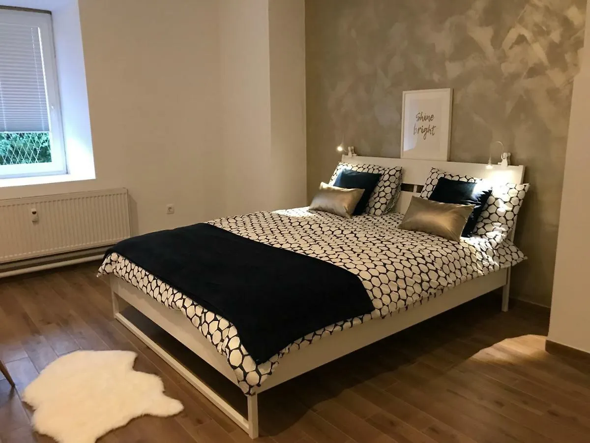Jure Apartment In Lubiana
